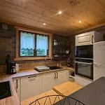 Des Belles Roches, 14 Pers, Garden, Sauna * La Bresse