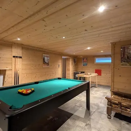 Des Belles Roches, 14 Pers, Garden, Sauna ラ・ブレス