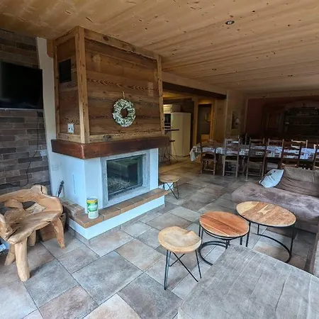 Des Belles Roches, 14 Pers, Garden, Sauna * La Bresse
