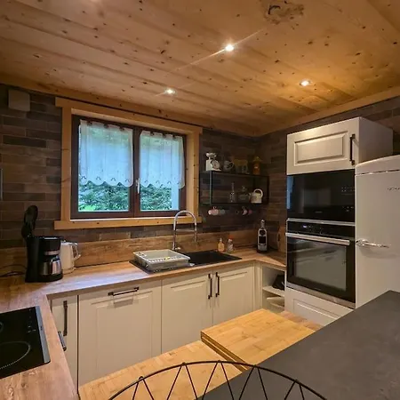 Des Belles Roches, 14 Pers, Garden, Sauna * ラ・ブレス